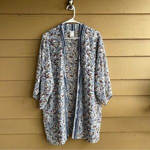 Floral Kimono - Size M - Lightweight Resortwear Vacation